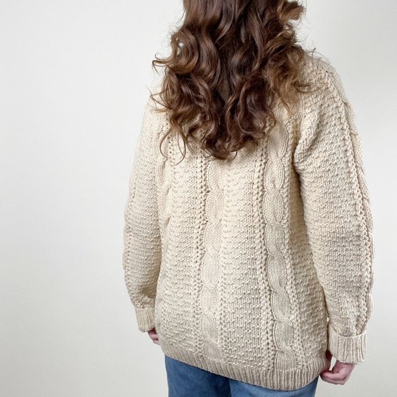 Vintage Handmade 100% Wool Cable Knit Oversized Sweater Chunky Cozy Aran Preppy - Picture 2 of 8